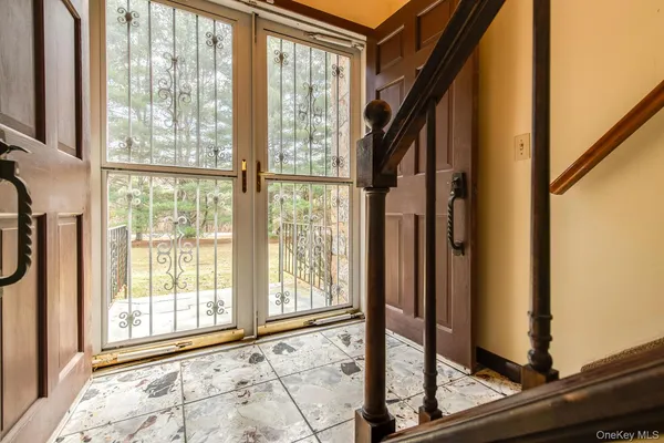 $619,000 | 7 Finnish Lane, LaGrangeville, NY 12540
