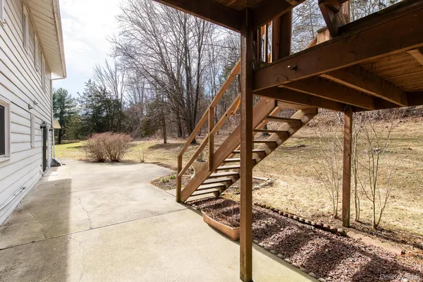 $619,000 | 7 Finnish Lane, LaGrangeville, NY 12540