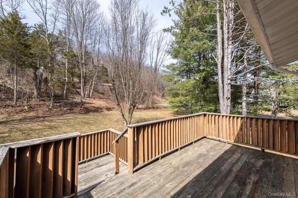 $619,000 | 7 Finnish Lane, LaGrangeville, NY 12540