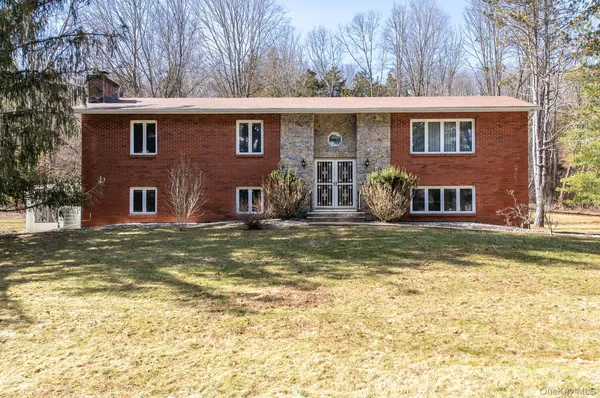 $619,000 | 7 Finnish Lane, LaGrangeville, NY 12540