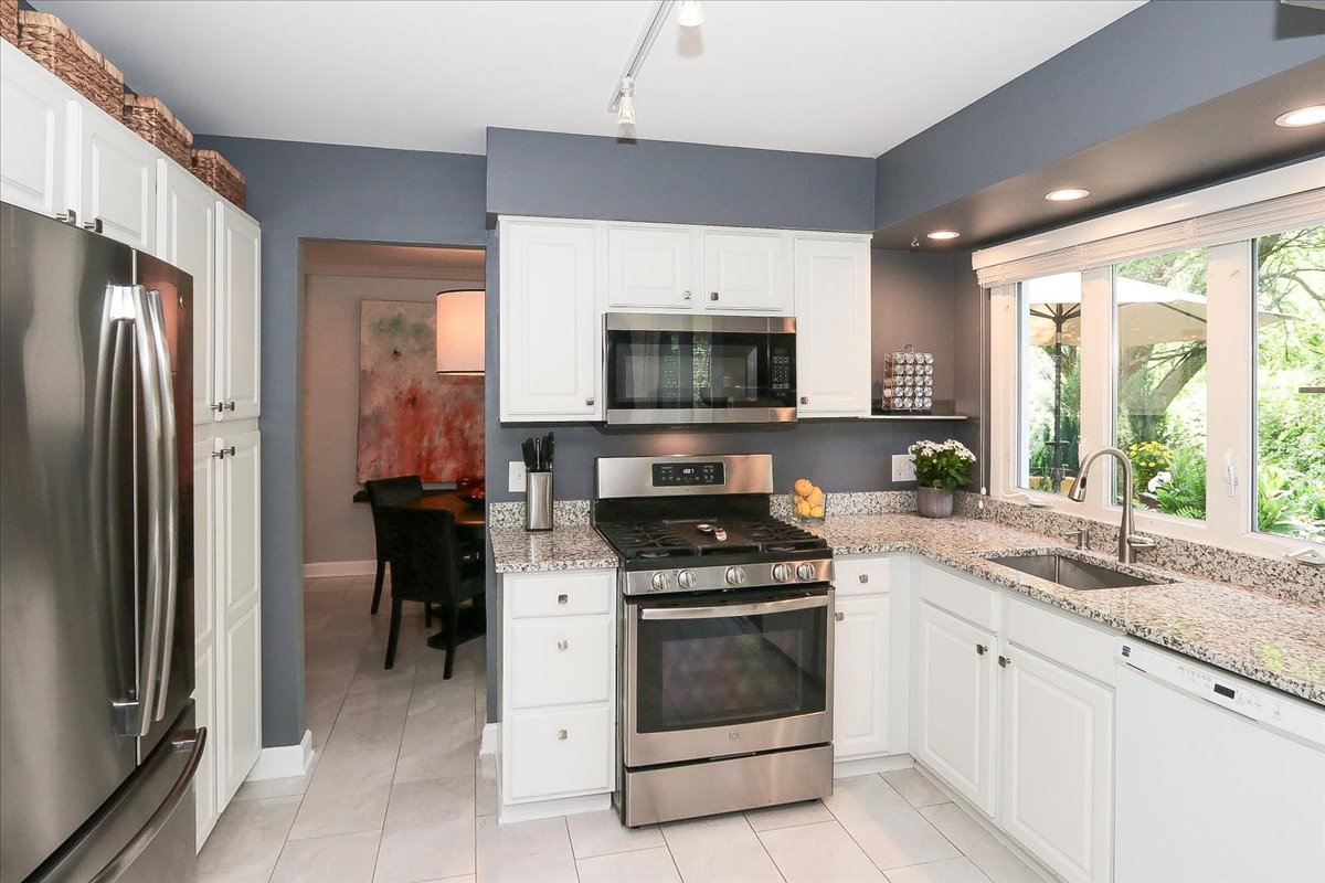 129 Regency Drive Lombard, IL 60148 - Photo 14 of 58