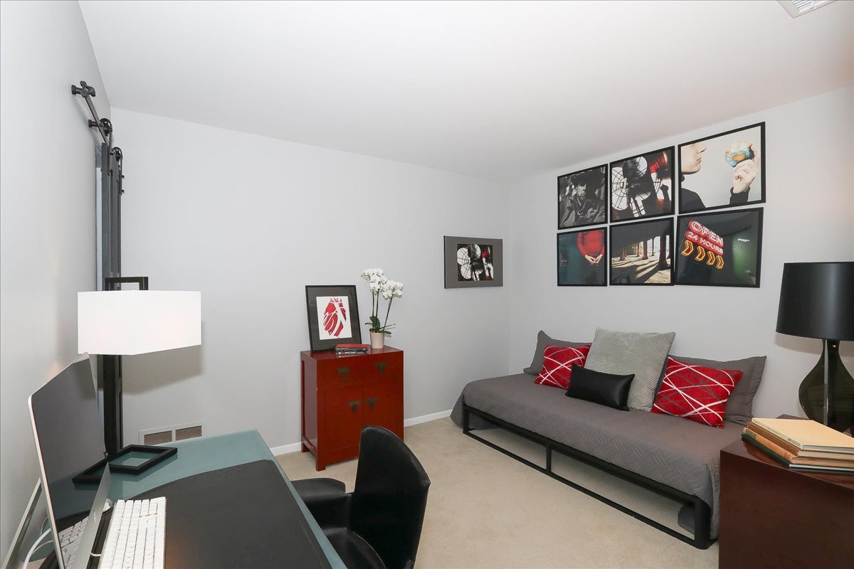 129 Regency Drive Lombard, IL 60148 - Photo 24 of 58