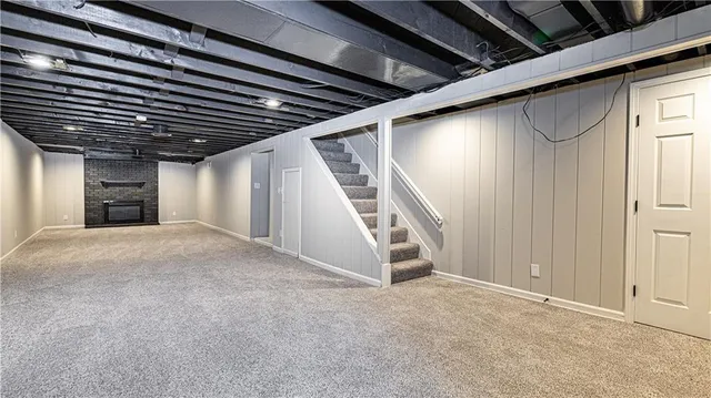 $354,000 | 17 Northwest Briarcliff Lane, Kansas City, MO 64116