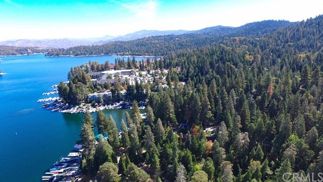 167 Cedar Circle Lake Arrowhead, CA 92352 - Photo 34 of 38 a view of a city with a lake