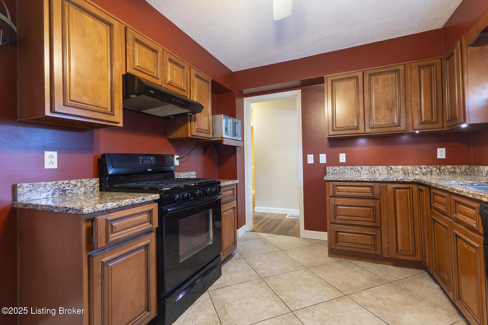 3019 Radiance Road Louisville, KY 40220 - Photo 9 of 30 20