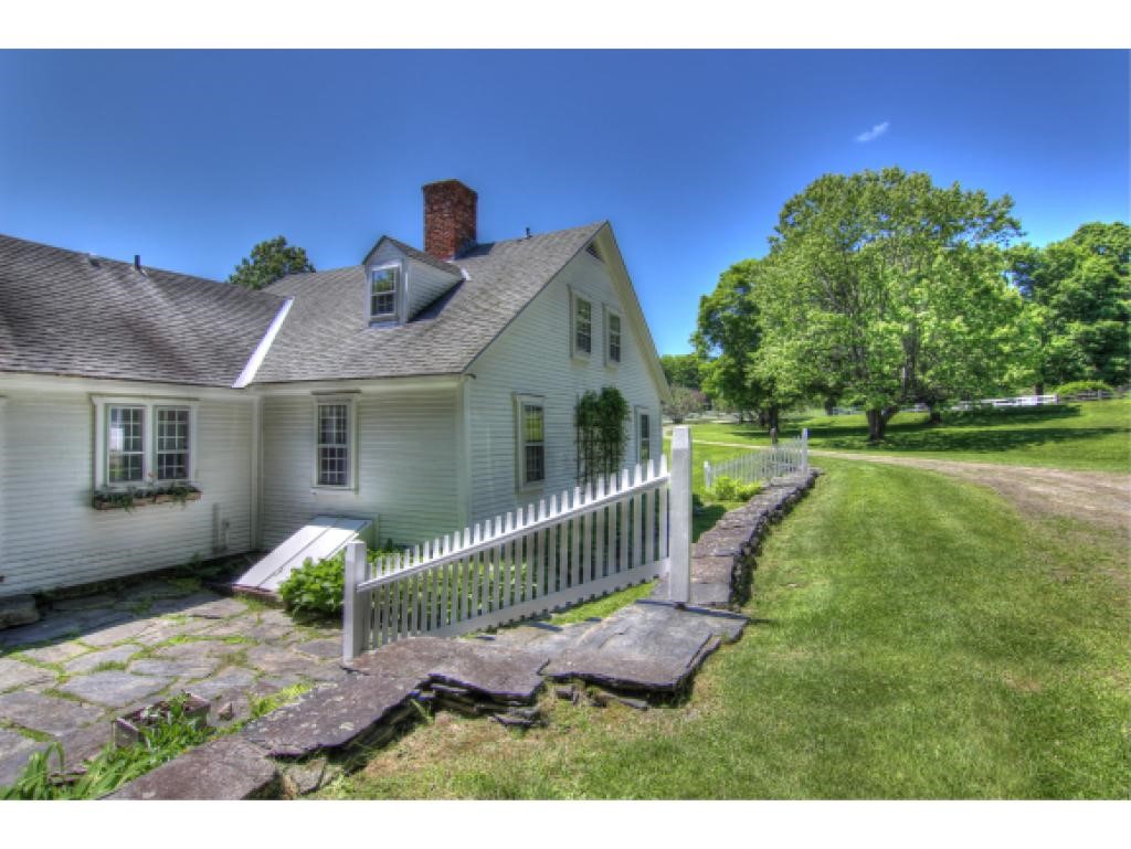 520 Galaxy Hill Road Pomfret, VT 05091 - Photo 14 of 33