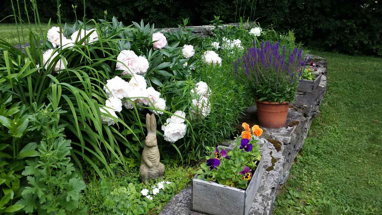 520 Galaxy Hill Road Pomfret, VT 05091 - Photo 22 of 33