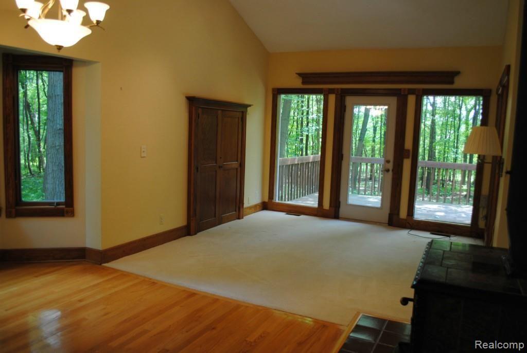 6851 Rattalee Lake Road Clarkston, MI 48348 - Photo 16 of 39 12.jpg