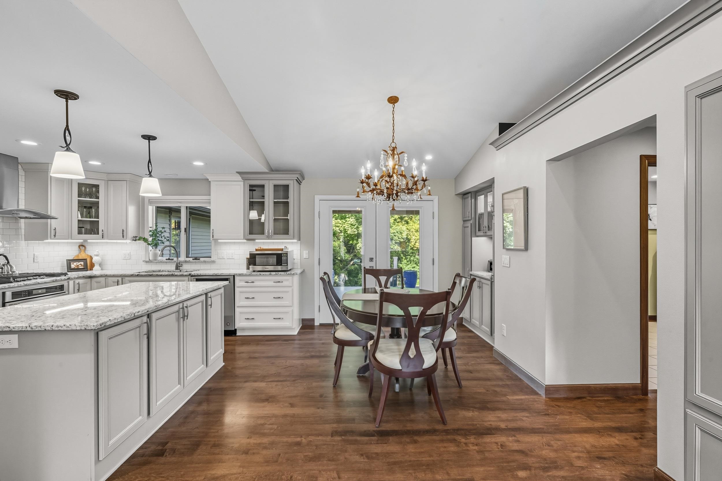 3556 West Grand Meadows Drive Appleton, WI 54914 - Photo 12 of 44