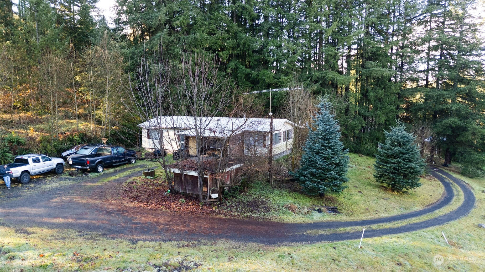 225 Magnus Road Onalaska, WA 98570 - Photo 3 of 35 Gallery Image 3