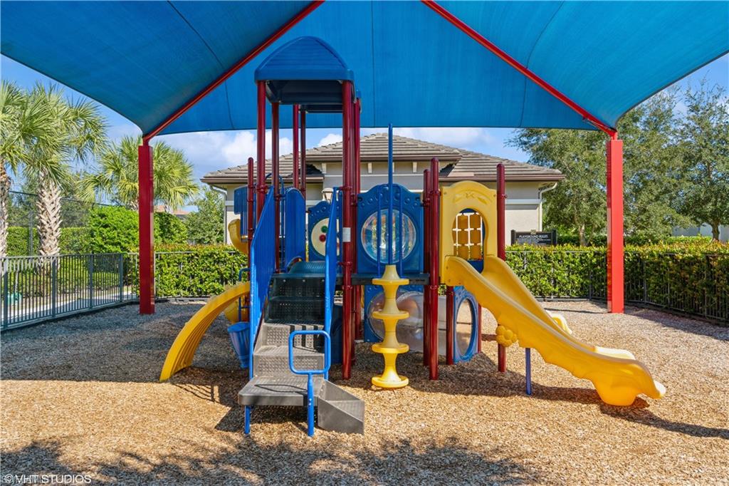 4205 Amelia Way Naples, FL 34119 - Photo 46 of 50