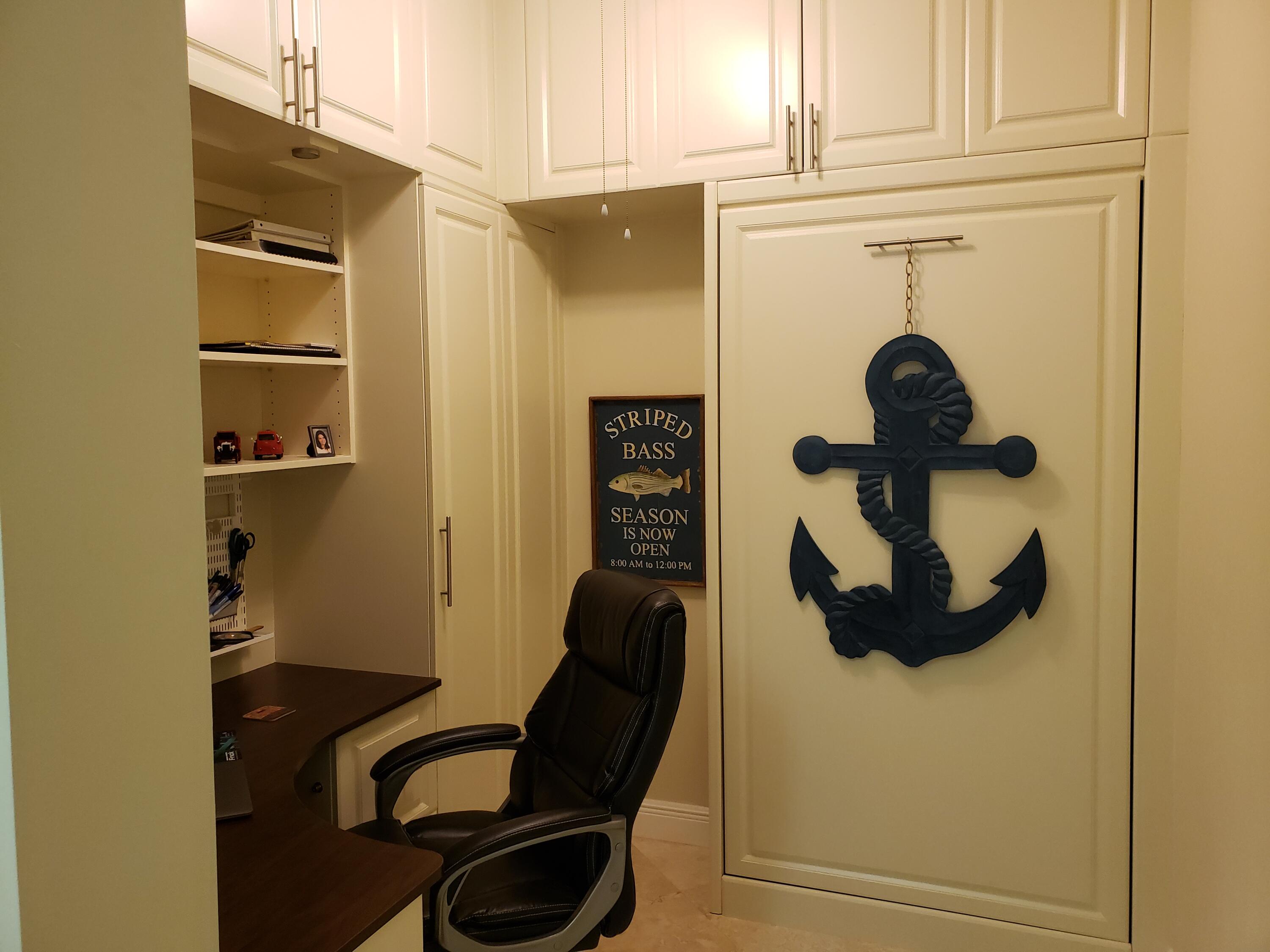 14 Harbour Isle Drive West, Unit 106 Fort Pierce, FL 34949 - Photo 20 of 23 a view of entryway