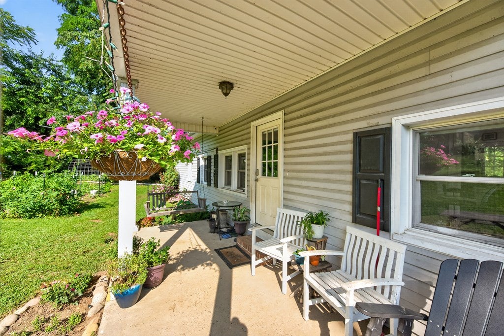 435 Lots Gap Road Max Meadows, VA 24360 - Photo 7 of 65 Gallery Image 7