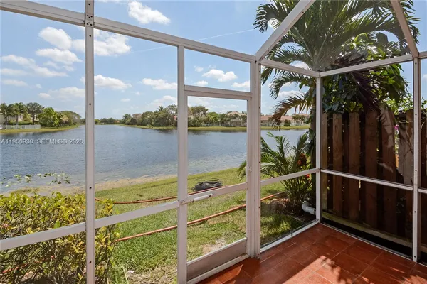 $2,700 | 3740 San Simeon Circle, Unit 3740, Weston, FL 33331