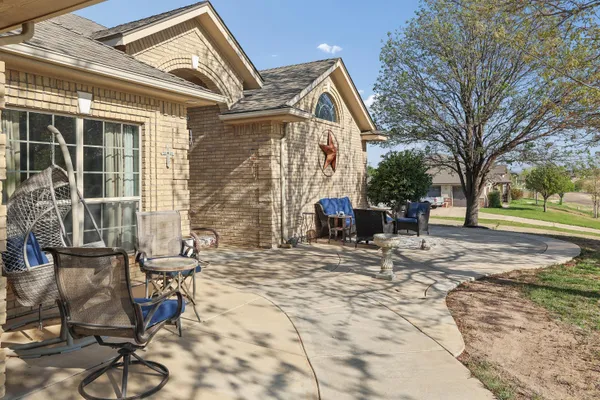 a view of outdoor space yard and patio