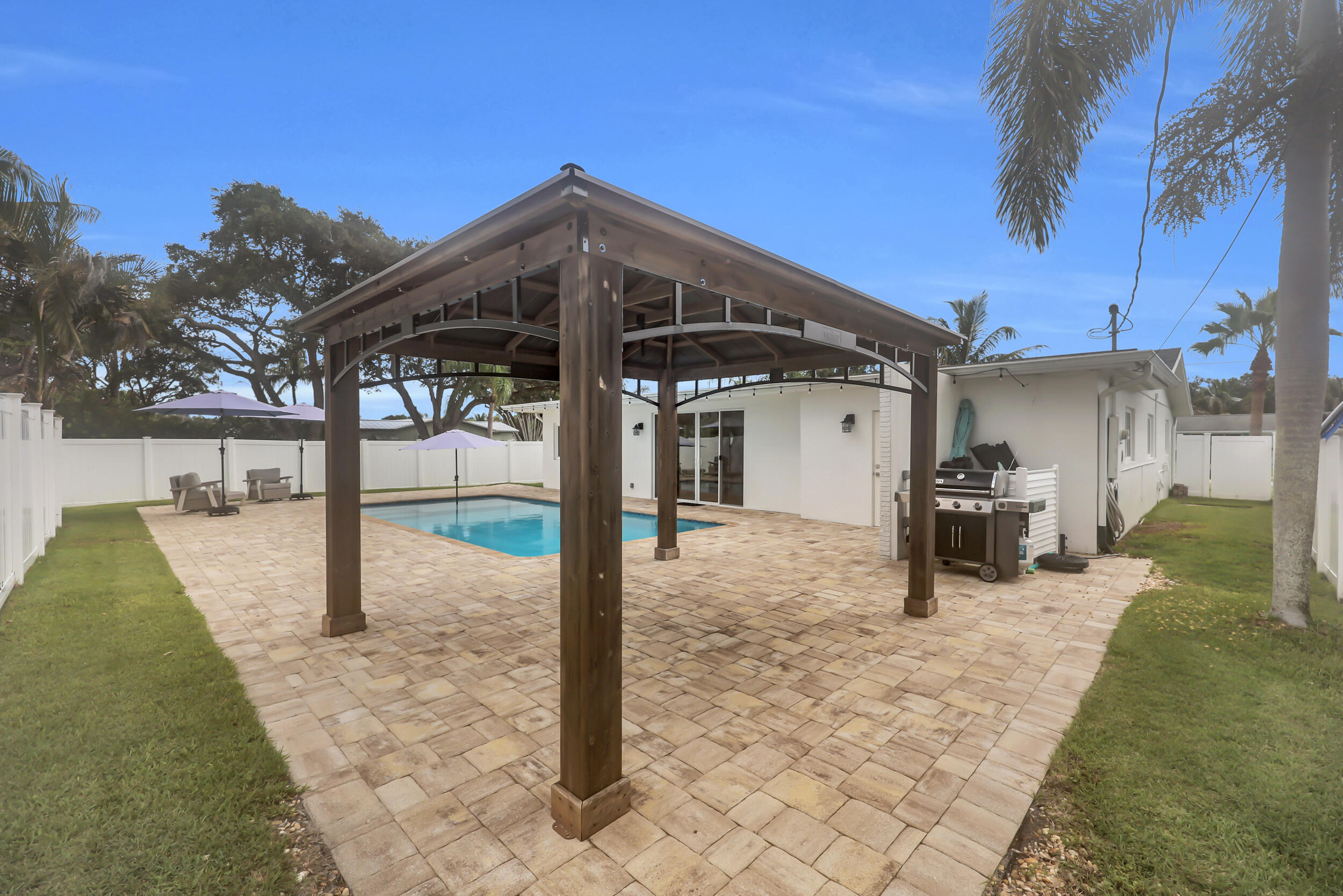 72 Willow Road Tequesta, FL 33469 - Photo 37 of 41 023_bmMS