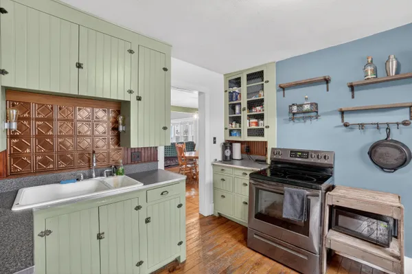 $215,000 | 229 South Jeffery Avenue, Ithaca, MI 48847