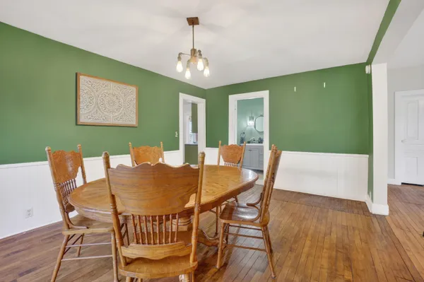 $215,000 | 229 South Jeffery Avenue, Ithaca, MI 48847