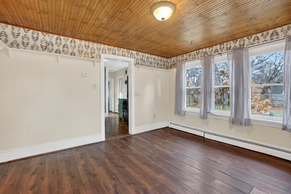 $215,000 | 229 South Jeffery Avenue, Ithaca, MI 48847