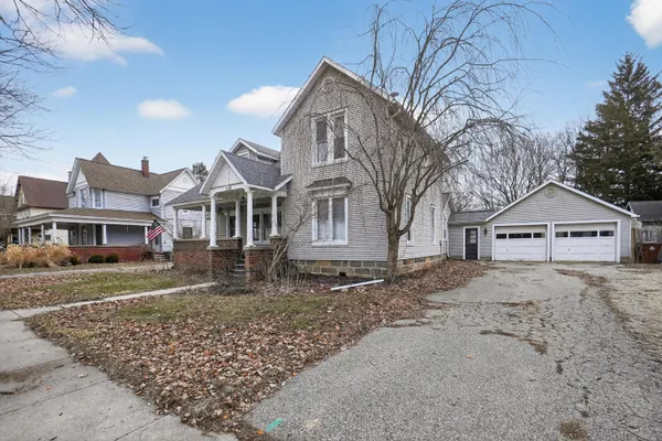 $215,000 | 229 South Jeffery Avenue, Ithaca, MI 48847