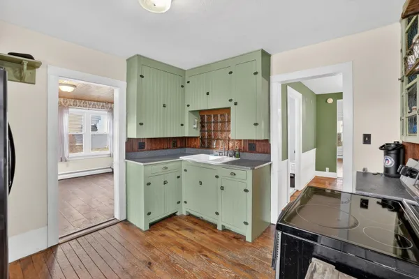 $215,000 | 229 South Jeffery Avenue, Ithaca, MI 48847