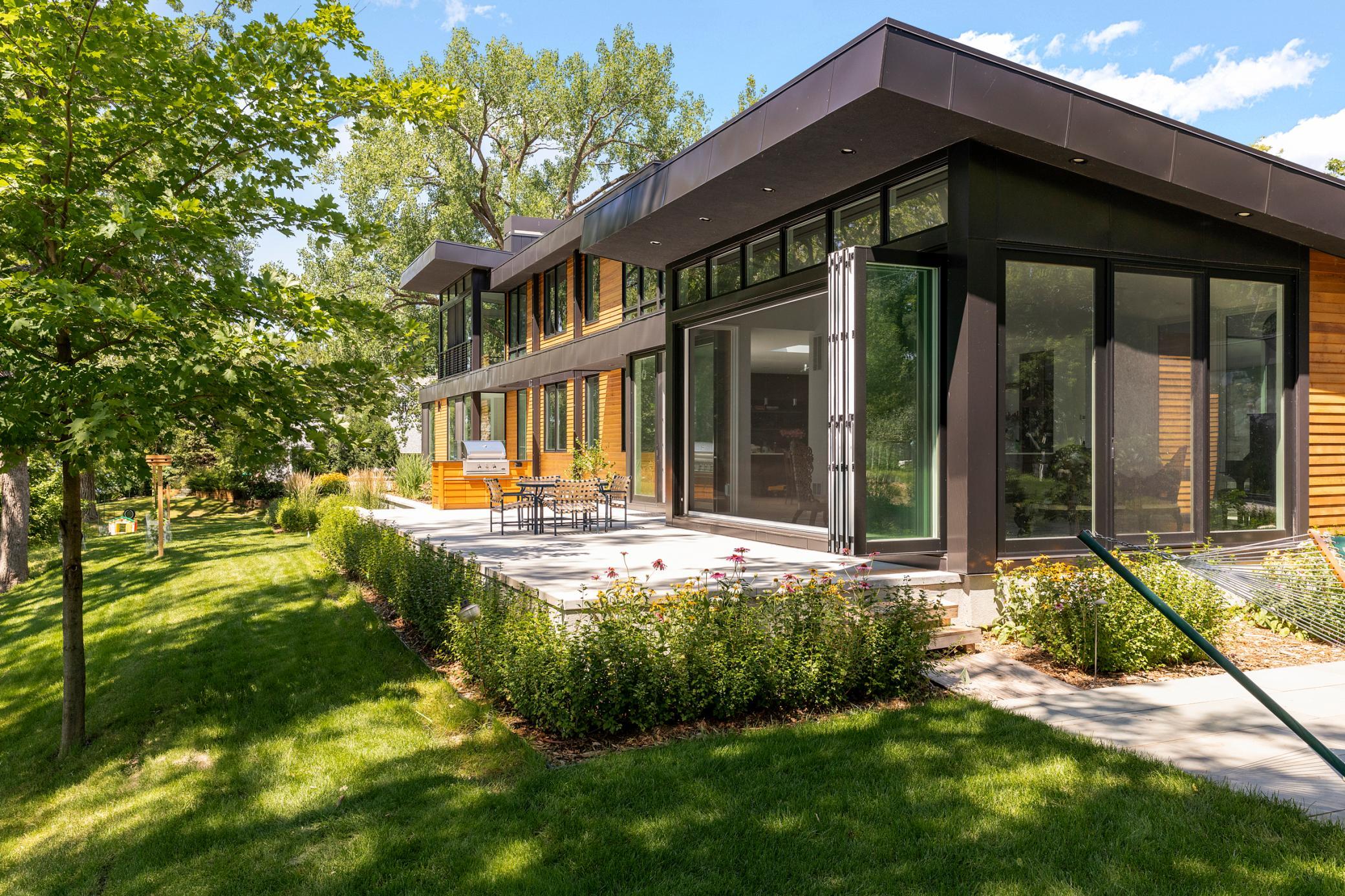 2634 Crosby Road Wayzata, MN 55391 - Photo 24 of 117