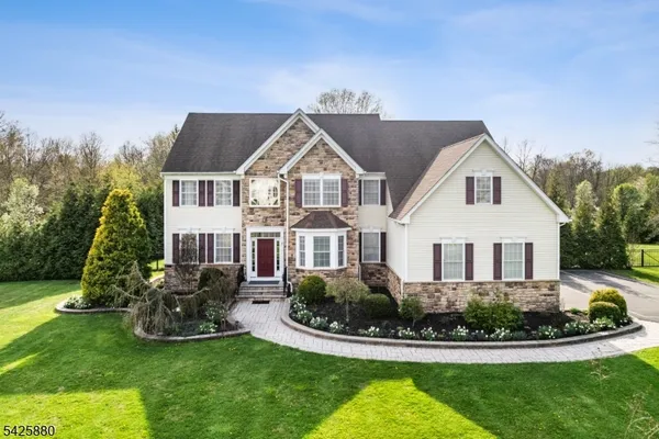 $1,350,000 | 5 Rigger Court, Hillsborough, NJ 08844