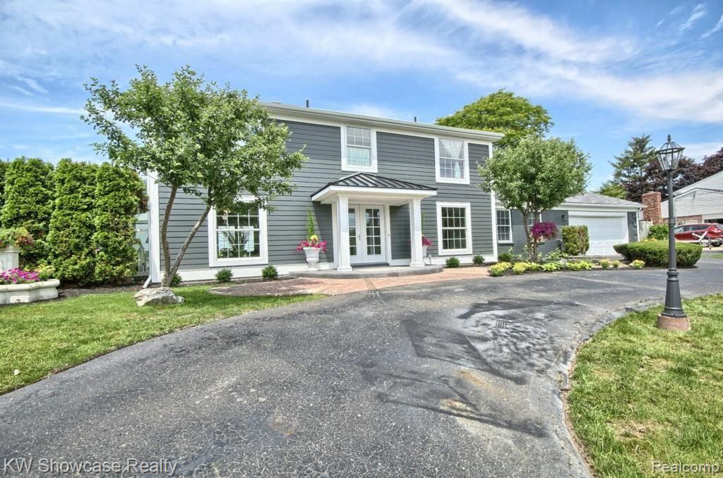 3856 Sleeth Road Commerce Township, MI 48382 - Photo 1 of 53 5.jpg