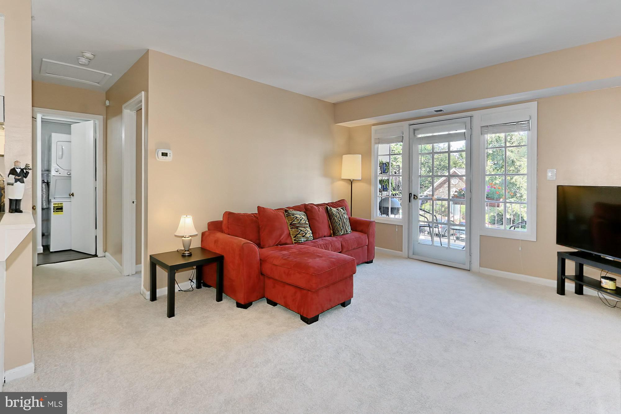 5907L Kingsford Road, Unit F Springfield, VA 22152 - Photo 4 of 32