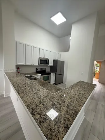 $2,300 | 4847 Via Palm Lakes, Unit 1007, West Palm Beach, FL 33417