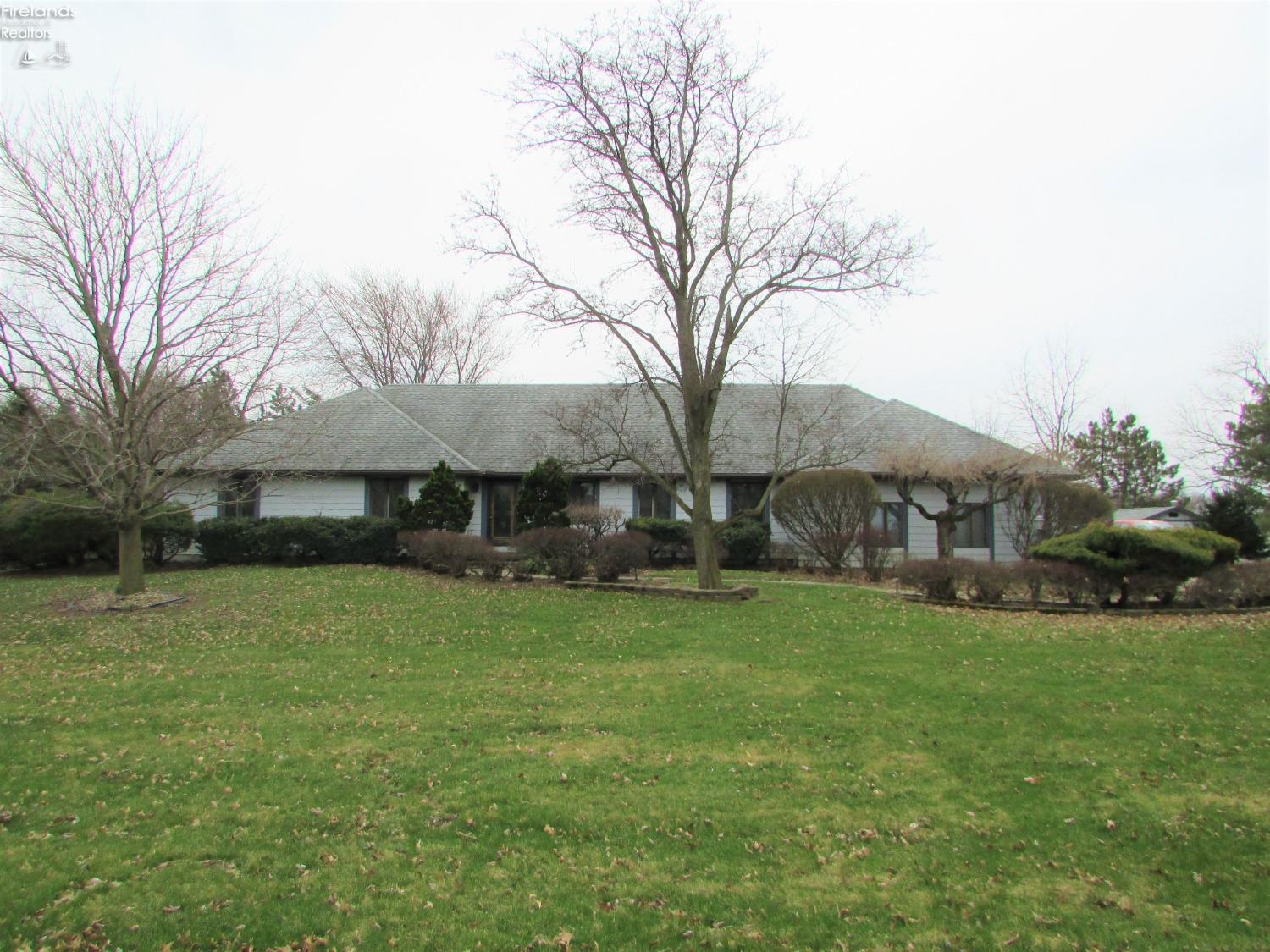 6618 Portland Road Sandusky, OH 44870 - Photo 1 of 24 Gallery Image 1