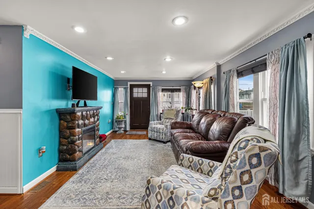 $579,900 | 57 Pacific Boulevard, Keyport, NJ 07735