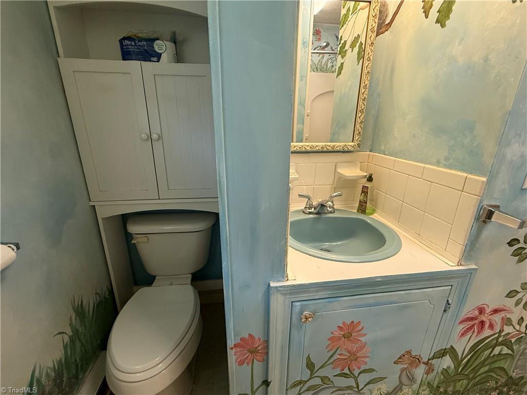 201 Sexton Road Mount Airy, NC 27030 - Photo 17 of 29 Gallery Image 17
