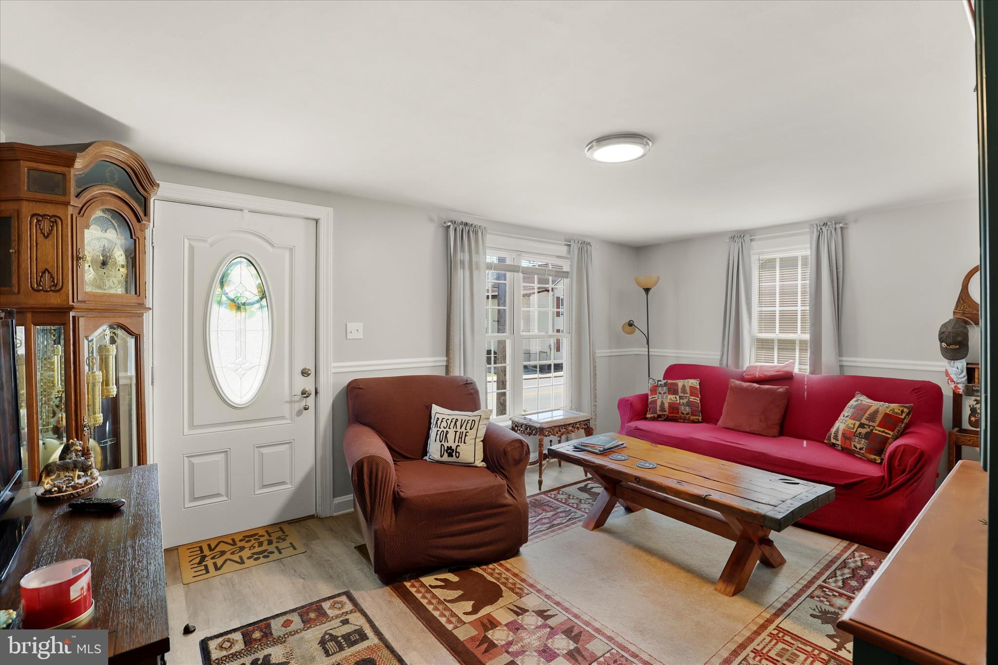 125 John Street Hanover, PA 17331 - Photo 7 of 33 Living Room