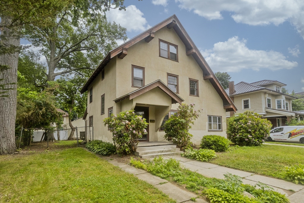 31 Trinity Terrace Springfield, MA 01108 - Photo 1 of 39