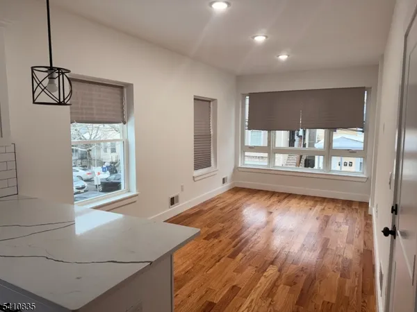 $3,000 | 101 South 8th Street, Newark, NJ 07107