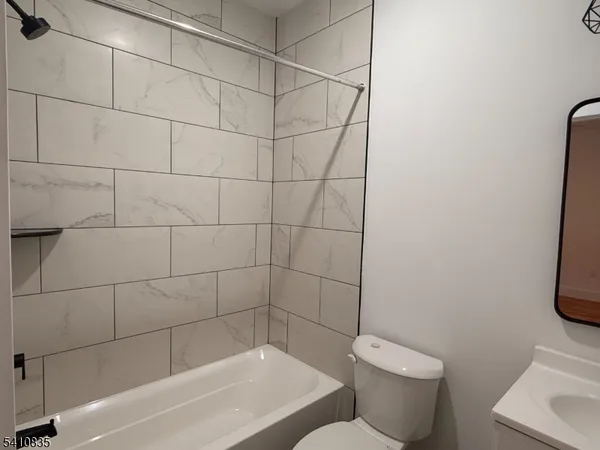 $3,000 | 101 South 8th Street, Newark, NJ 07107