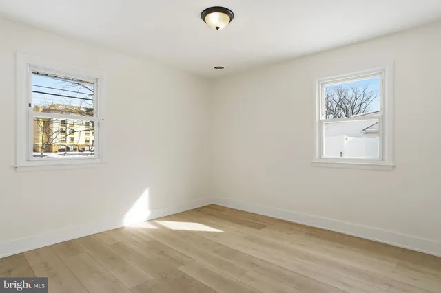 $2,600 | 3731 Dresher Road, Bensalem, PA 19020