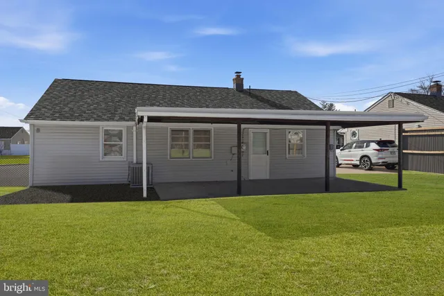 $2,600 | 3731 Dresher Road, Bensalem, PA 19020