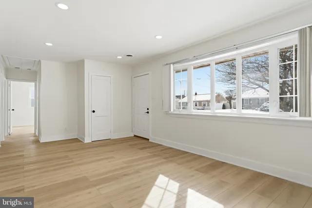 $2,600 | 3731 Dresher Road, Bensalem, PA 19020