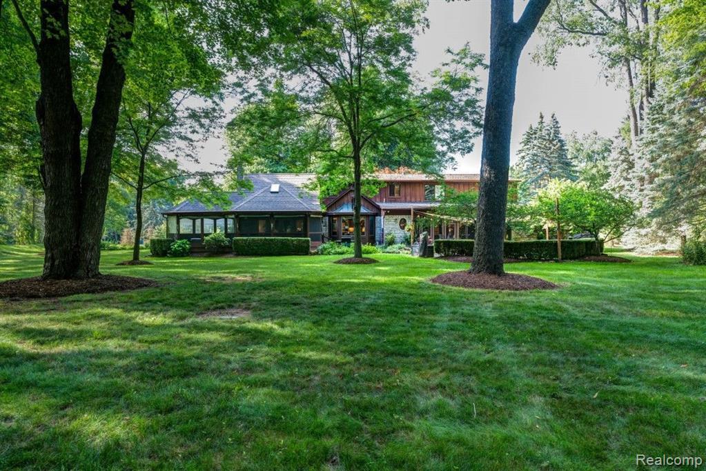 28265 West 14 Mile Road Farmington Hills, MI 48334 - Photo 12 of 69