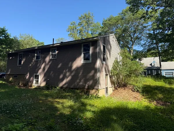 $245,000 | 106 Peach Street, Barre, MA 01074