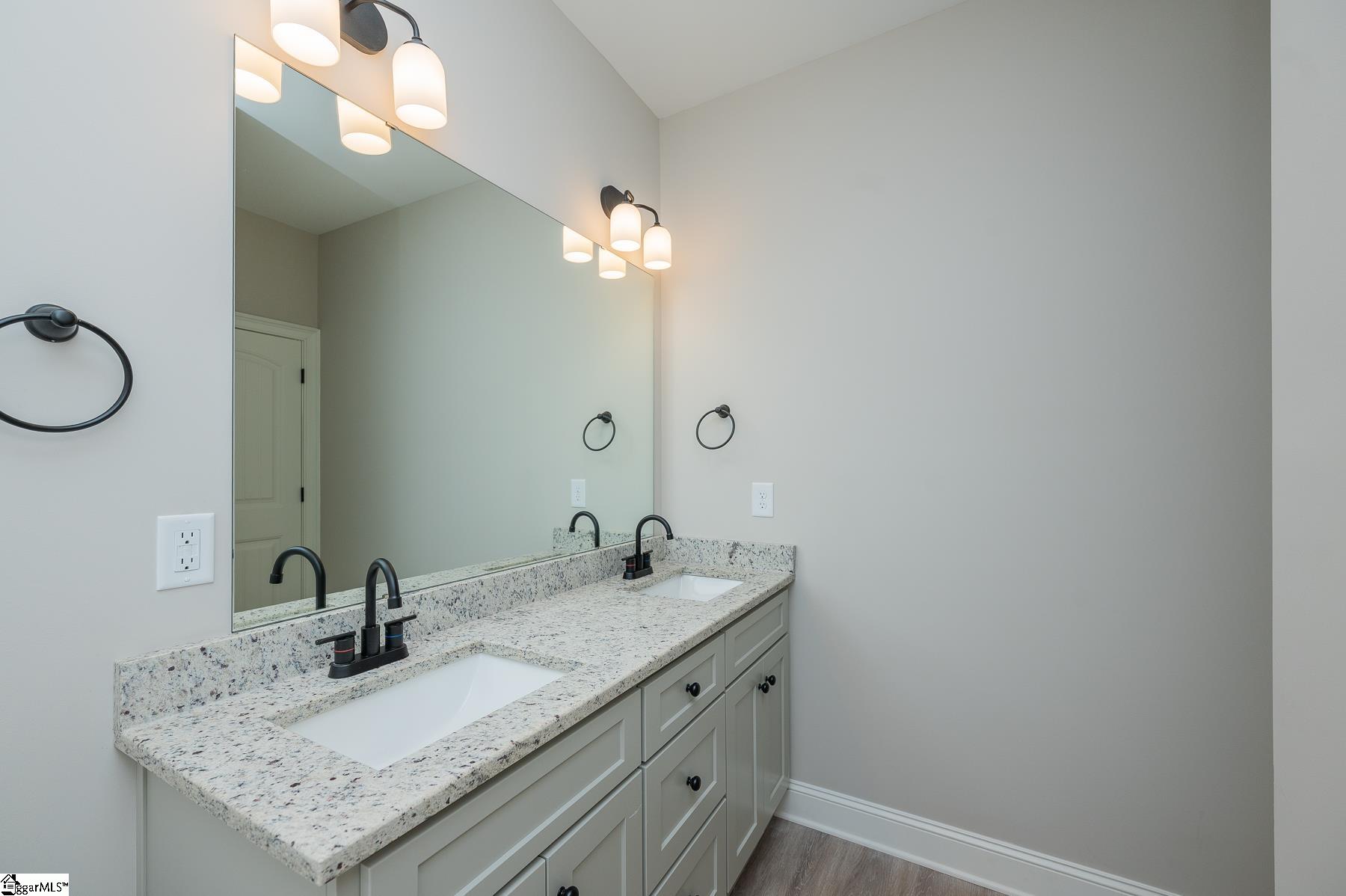 502 Hellams Road Gray Court, SC 29645 - Photo 16 of 27