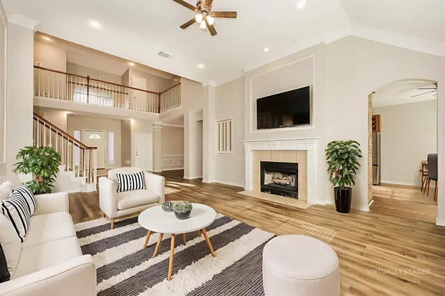 $3,040 | 8336 Mountainview Drive, Dallas, TX 75249