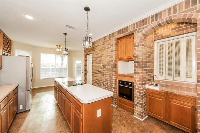 $3,040 | 8336 Mountainview Drive, Dallas, TX 75249