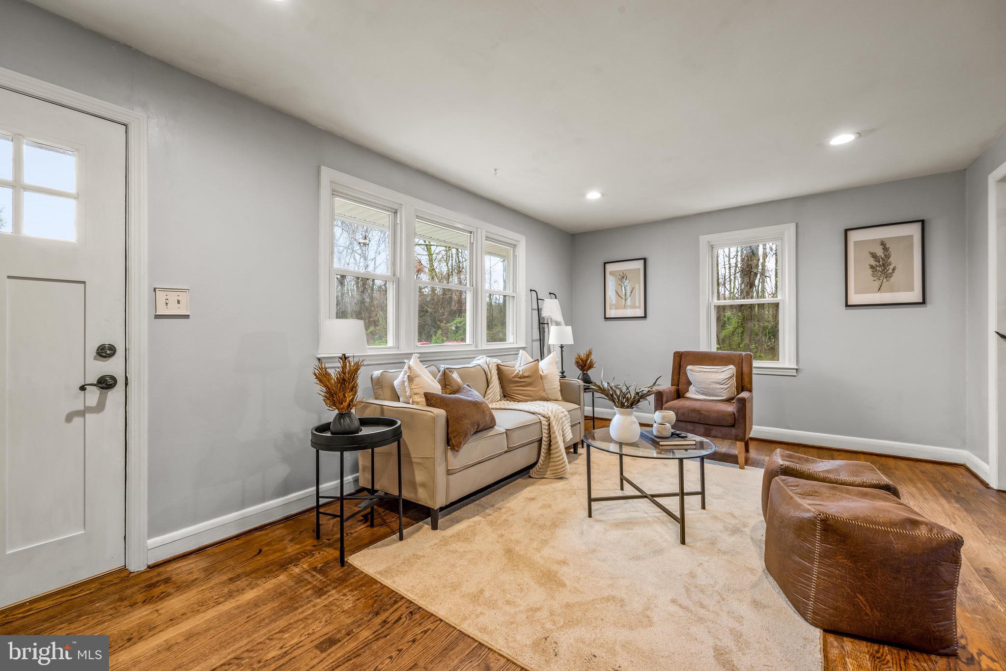 100 Prospect Road Glen Burnie, MD 21060 - Photo 4 of 26 a living room with furniture and wooden floor