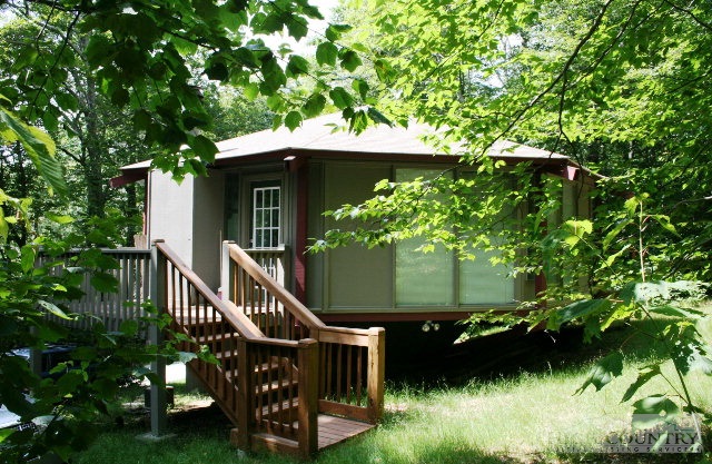 203 Spring Branch Road Beech Mountain, NC 28604 - Photo 2 of 11 Gallery Image 2