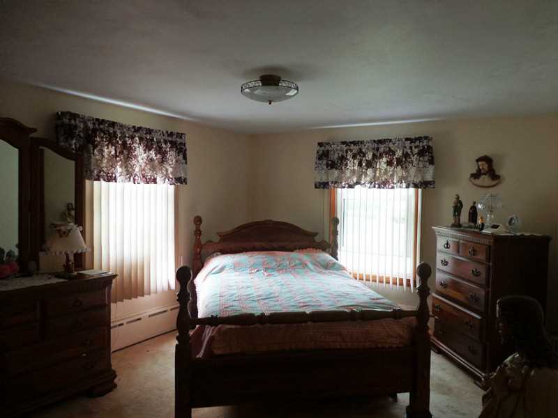 112 Knotty Oak Road Coventry, RI 02816 - Photo 19 of 25 Master Bedroom.