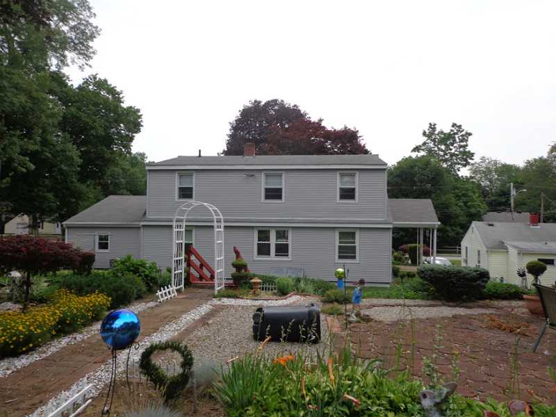 112 Knotty Oak Road Coventry, RI 02816 - Photo 4 of 25 Exterior Back.