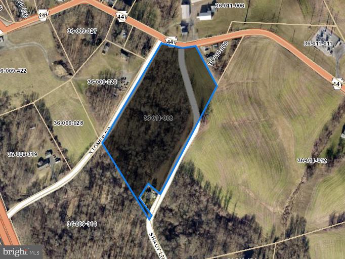 675 Oberlin Road Middletown, PA 17057 - Photo 2 of 3 a view of water heater room